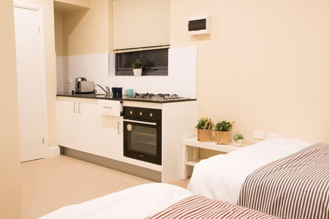T & M HOUSE - Dalby Accommodation 5