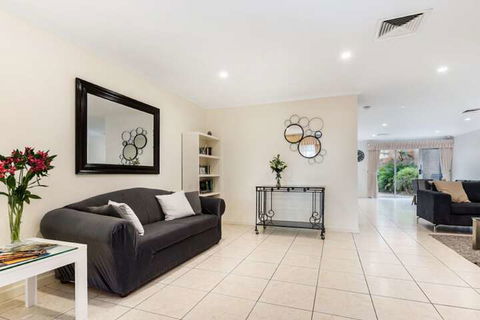 Adelaide Style Accommodation Near City - Dalby Accommodation 2