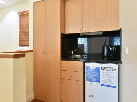 Villa Spa Executive 1br Champagne Resort Condo Located Within Cypress Lakes Resort (nothing Is More Central) - Dalby Accommodation 2