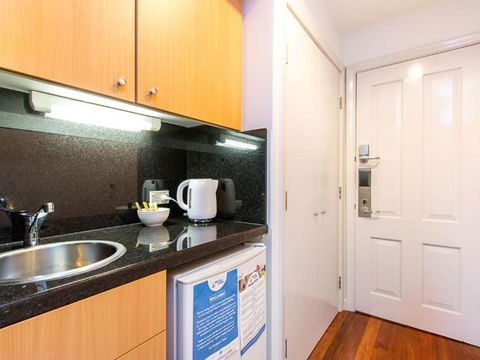 Villa Spa Executive 1br Burgundy Resort Condo Located Within Cypress Lakes Resort (nothing Is More Central) - Dalby Accommodation 1