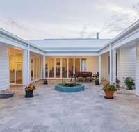 Elegance on She Oak - Dalby Accommodation