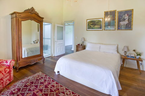 TRANQUILO BEACH HOUSE - Dalby Accommodation 4
