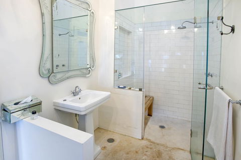 TRANQUILO BEACH HOUSE - Dalby Accommodation 0