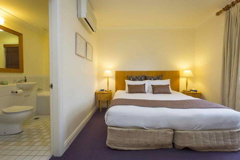 Villa Grenache - Dalby Accommodation 5