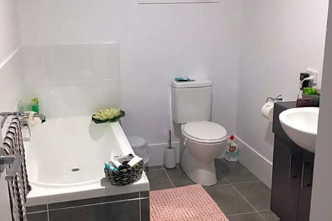 Yandina House - Dalby Accommodation 0