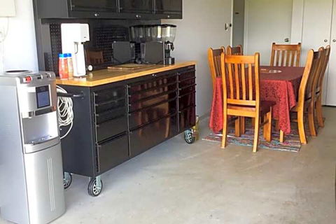 Yandina House - Dalby Accommodation 1