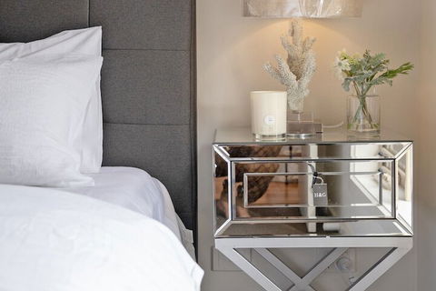 AUJOY 4 Bed Townhouse Glen Waverley - Dalby Accommodation 3