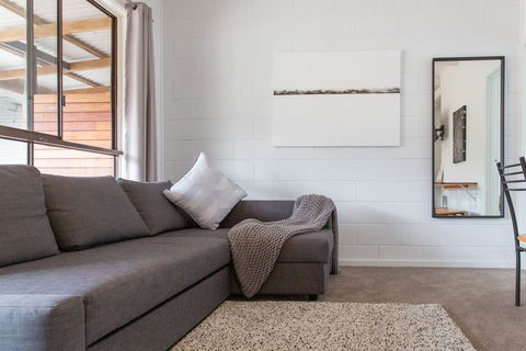 Prom Coast Apartments - Dalby Accommodation 1