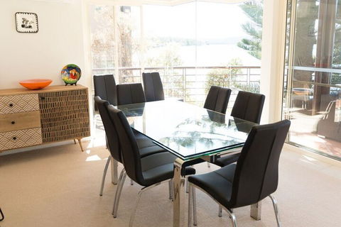 VUES At Salamander Bay - Dalby Accommodation 5