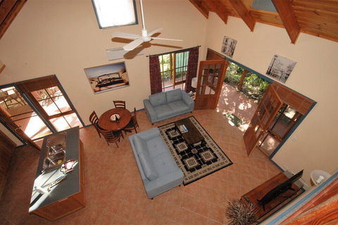 Garden Cottage Beechworth - Dalby Accommodation 5
