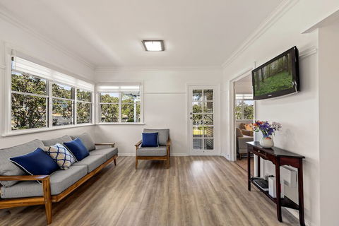 Viola House - Dalby Accommodation 4