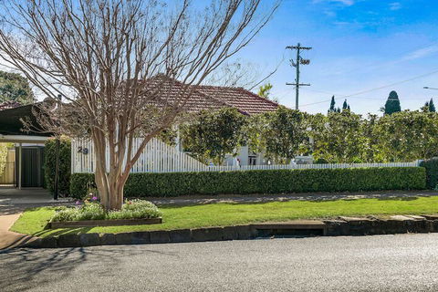 Viola House - Dalby Accommodation 2