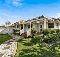 Viola House - Dalby Accommodation
