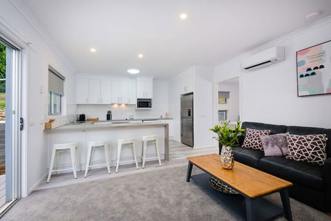 Albury Yalandra Apartment 1 - Dalby Accommodation 1