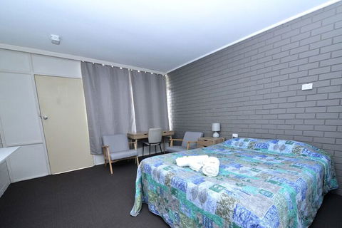 Edenhope Motor Inn - Dalby Accommodation 3