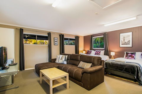 A PERFECT STAY - Lennox Unique Coastal Retreat - Dalby Accommodation 6