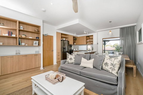 A PERFECT STAY - Luxe & Bloom - Dalby Accommodation 4