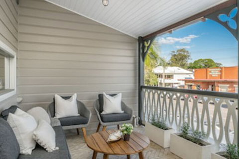 A PERFECT STAY - Luxe & Bloom - Dalby Accommodation 0