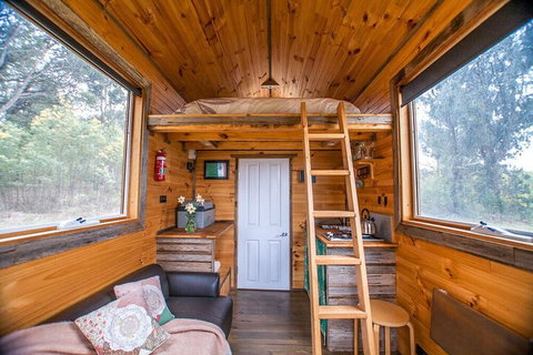 Double Oaks Tiny House - Dalby Accommodation 4
