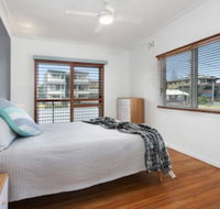 BEACH HOUSE on PEARL - Dalby Accommodation