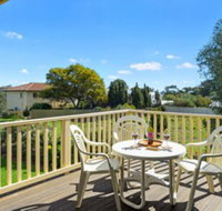 22 Broadbeach Drive - Dalby Accommodation