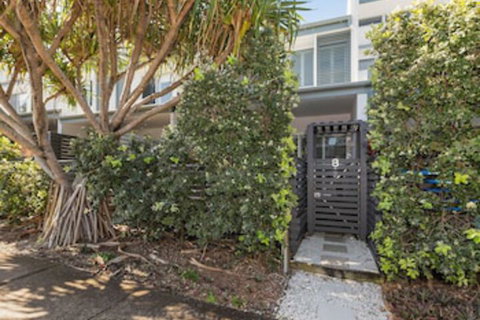 COASTAL CHIC At CASUARINA - Dalby Accommodation 0