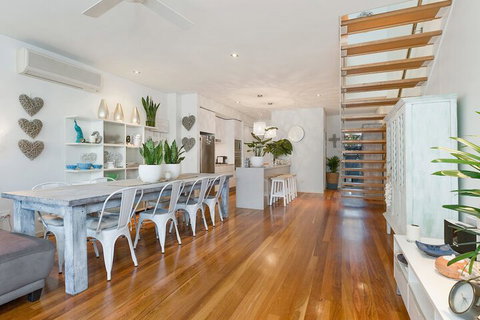 COASTAL CHIC At CASUARINA - Dalby Accommodation 2