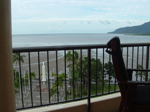 Cairns Apartment Esplanade Ocean Views - Dalby Accommodation 0