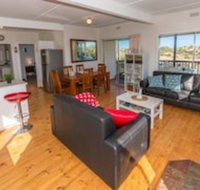Carrickalinga Seahaven Coastal Escape 4brm 29 Riverview Drive - Dalby Accommodation