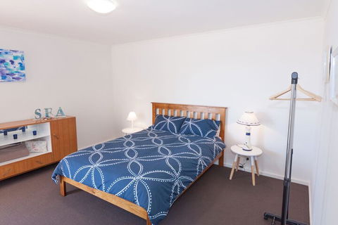 Lady Bay Getaway 12 Lady Bay - Dalby Accommodation 3