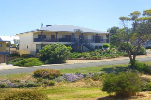 Lavender Hills 12 Bennett Street - Dalby Accommodation 4
