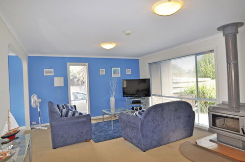 THE Esplanade 4 Free Wifi & Foxtel - Dalby Accommodation 2