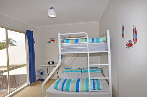 THE Esplanade 4 Free Wifi & Foxtel - Dalby Accommodation 1