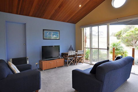THE Sails 4 Linen Included Central Location - Dalby Accommodation 7
