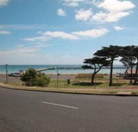 Portarlington Holiday Units  Pool - Dalby Accommodation