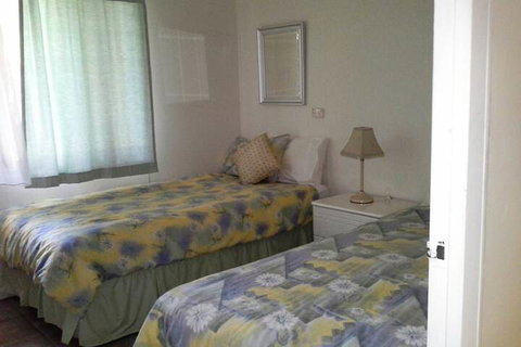 Crabbes Creek Cottages - Dalby Accommodation 7
