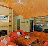 Abbies Beach House - Dalby Accommodation