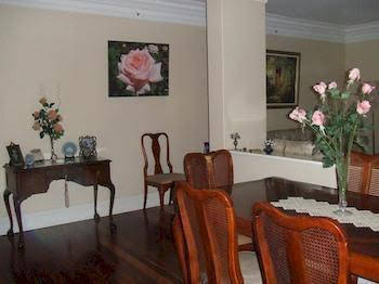 83 On Swan B & B - Dalby Accommodation 0