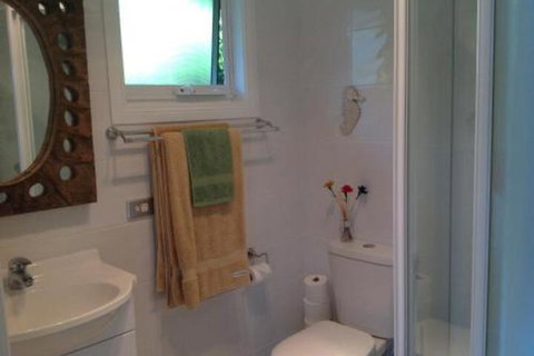 Studio Cabana On Golf In Mollymook - Dalby Accommodation 4