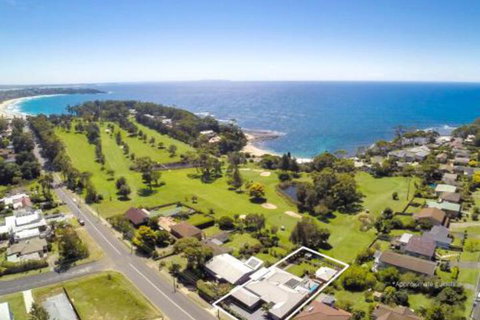 Studio Cabana On Golf In Mollymook - Dalby Accommodation 5