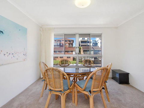 Border Terrace Unit 13 Large Apartment Walk To Beaches & Clubs - Dalby Accommodation 6