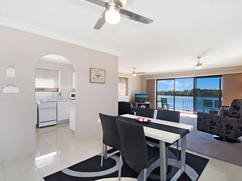 7 / 18 Endeavour Parade Riverfront Tweed Heads - Dalby Accommodation 2