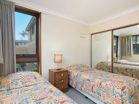 2 / 8 Banks Avenue Easy Walk To Tweed Heads Bowls Club - Dalby Accommodation 2