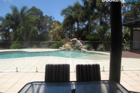 Takura Heights Modern Country Apartment With Pool Access - Dalby Accommodation 4