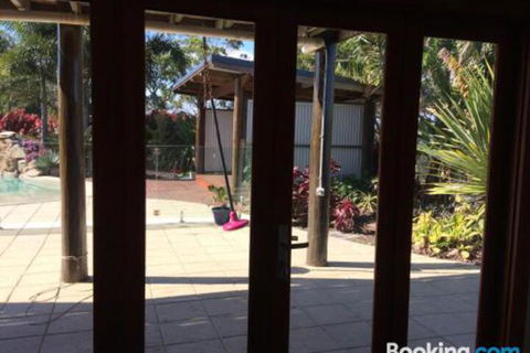 Takura Heights Modern Country Apartment With Pool Access - Dalby Accommodation 5