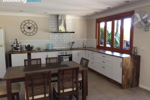 Takura Heights Modern Country Apartment With Pool Access - Dalby Accommodation 0