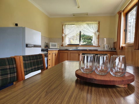 Lake Yalleena Nature Retreat - Dalby Accommodation 6