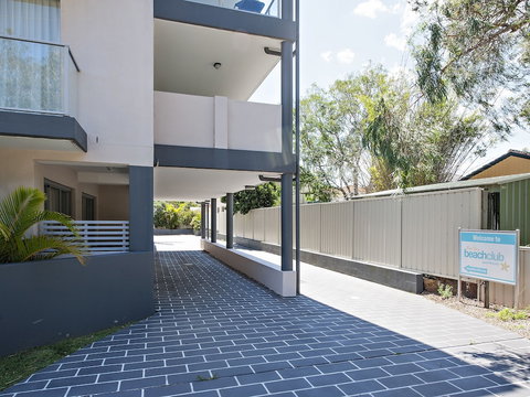 Shoal Bay Beachclub Apartments - Dalby Accommodation 3