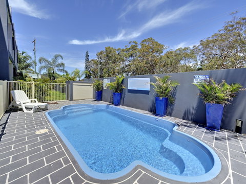 Shoal Bay Beachclub Apartments - Dalby Accommodation 5