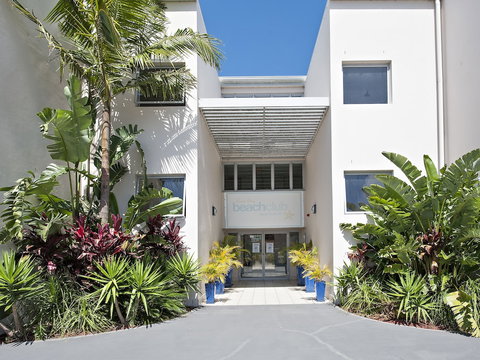 Shoal Bay Beachclub Apartments - Dalby Accommodation 1